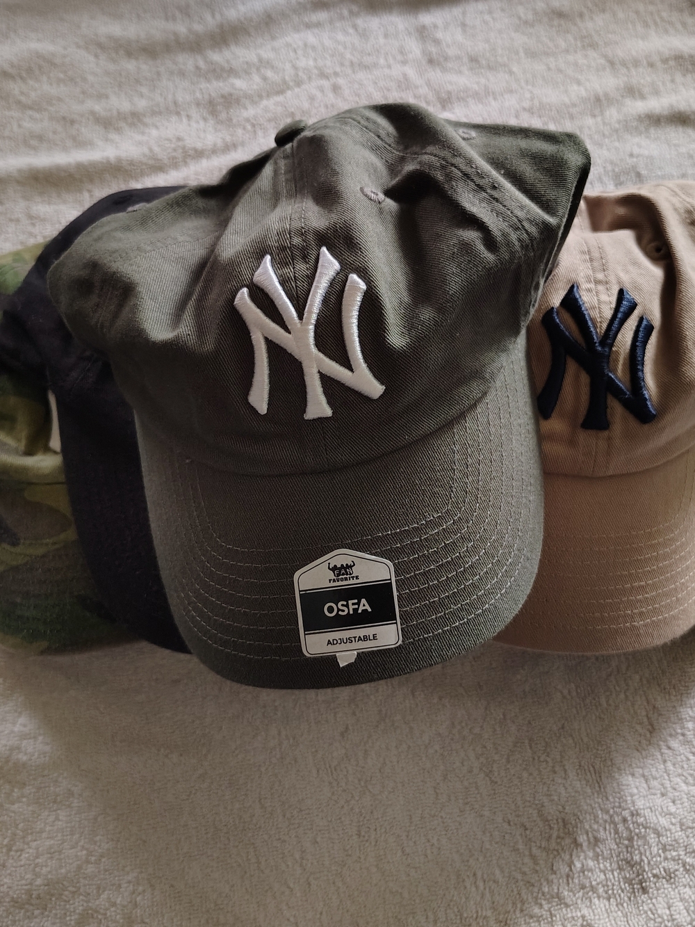 5 New York Yankees Hat Bundle Camo, Khaki Black Navy Blue And Black - Picture 3 of 13